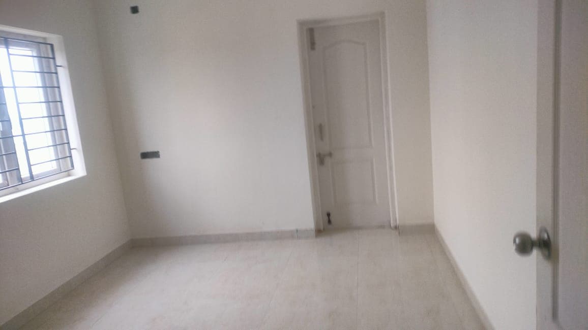 Luxurious Flats for Sale @ AVADI near VELTECH COLLEGE - Image 7
