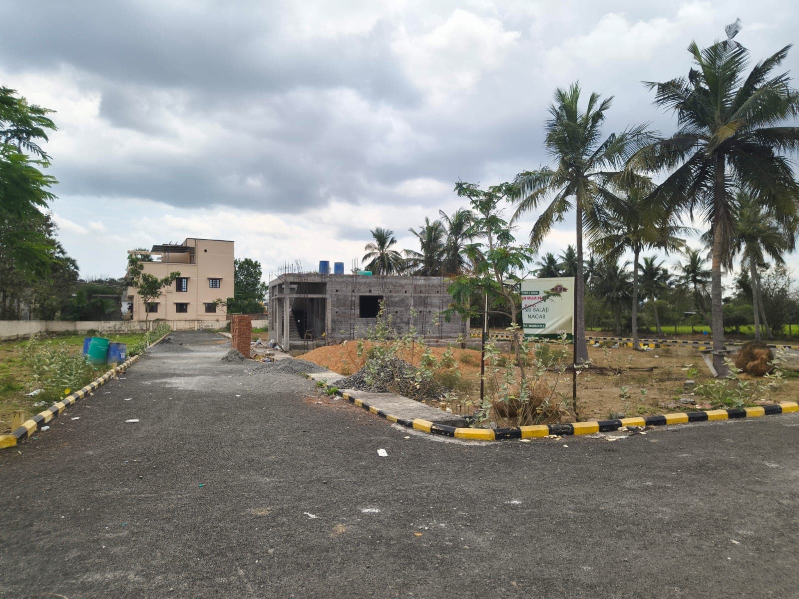 Villa plots at Mahindra Worl City - Image 9