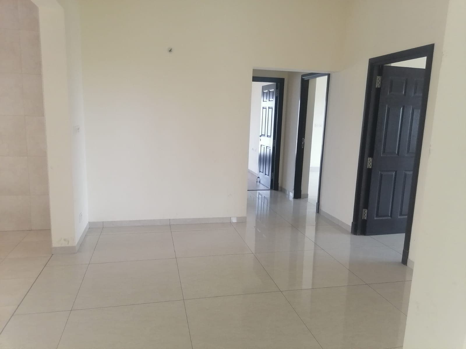Premium residential Apartment located in Kelambakkam - Image 5