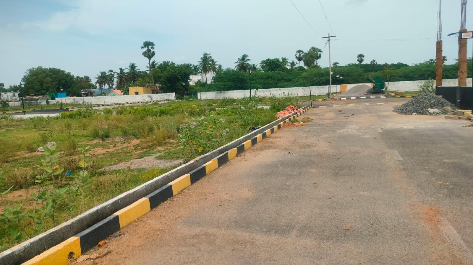 RESIDENTIAL PLOTS AT MAHINDRA WORLD CITY - Image 4