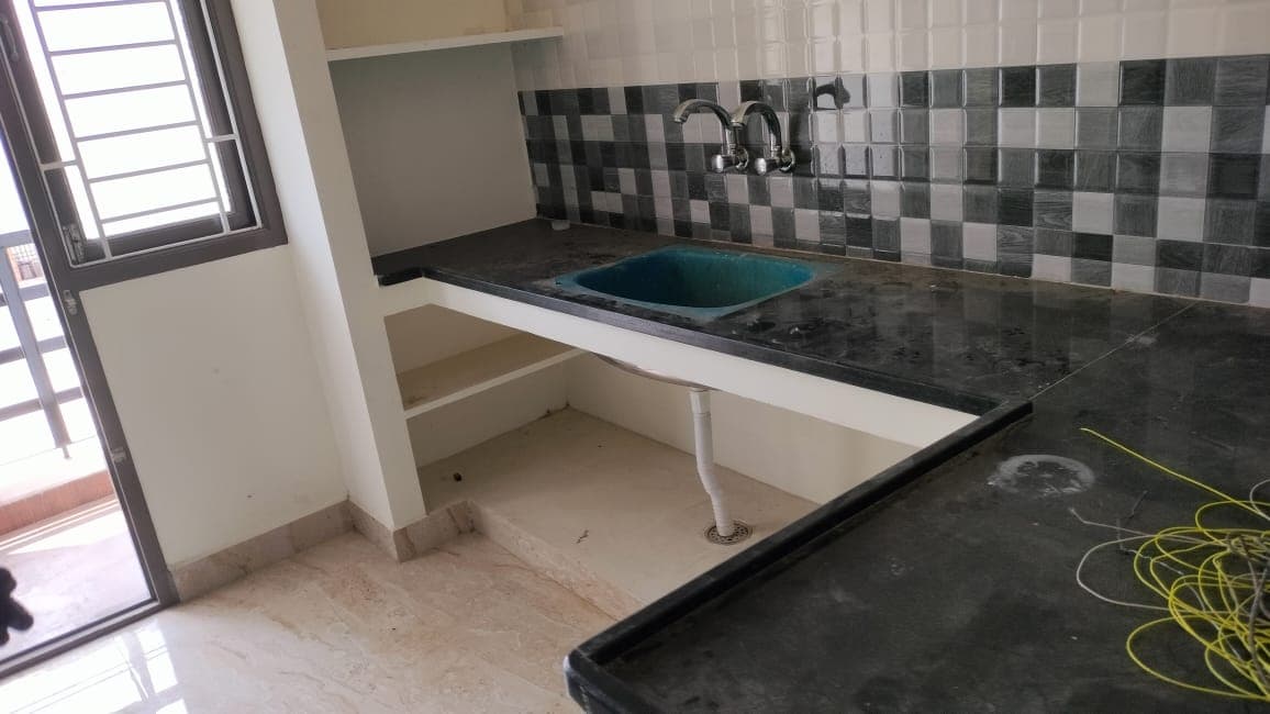 New Ready-to-Occupy 2BHK Flats in Venkatesh Nagar, saligramam Chennai - Image 7