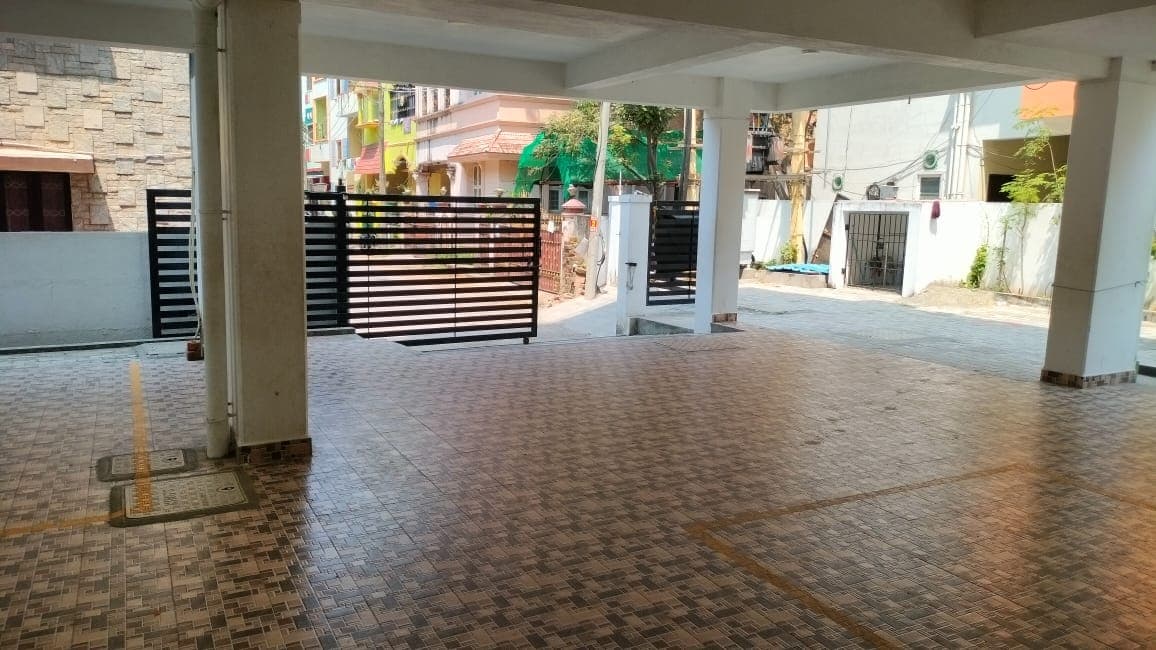 New Ready-to-Occupy 2BHK Flats in Venkatesh Nagar, saligramam Chennai - Image 5