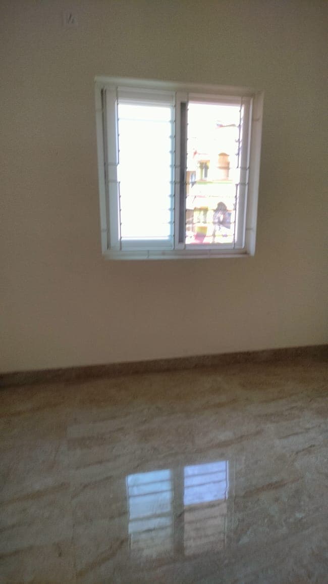 New Ready-to-Occupy 2BHK Flats in Venkatesh Nagar, saligramam Chennai - Image 3